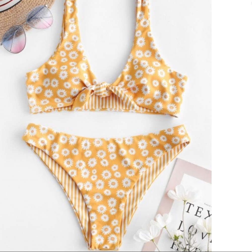 REVERSIBLE bikini!